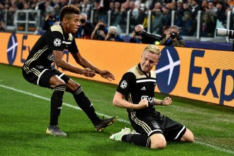 Donny van de Beek of Ajax celebrates with David Neres after scoring goal of 1-1 during the Uefa Champions League 2018 2019 round of 8 second leg football match between Juventus FC and Ajax Amsterdam at Juventus stadium, Turin, March, 12, 2019 Foto Andrea Staccioli Insidefoto andreaxstaccioli