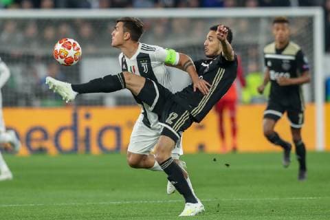 Champions League 2018 2019 Juventus v AFC Ajax 16 04 2019 Voetbal Juventus v Ajax Turijn Champions League 2018 2019 Paulo Dybala of Juventus Noussair Mazraoui of Ajax