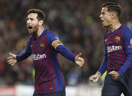 Barcelona s Lionel Messi (L) celebrates after scoring a goal during the UEFA Champions League quarter-final second leg match between Barcelona FC and Manchester United ManU at the Camp Nou stadium, in Barcelona, Spain, 16 April 2019. Barcelons FC vs. Manchester United !ACHTUNG: NUR REDAKTIONELLE NUTZUNG!  Copyright: xAndreuxDalmaux GRAF2600 20190416-636910485918657554