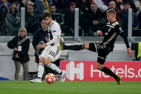 Turin Italy 16 04 2019 UEFA Champions League 2018 19 Season Quarter-finals 2 Round Juventus Turin Ajax Amsterdam Rodrigo Bantancur JUV and Daley Sinkgraven Ajax in a duel DeFodi541