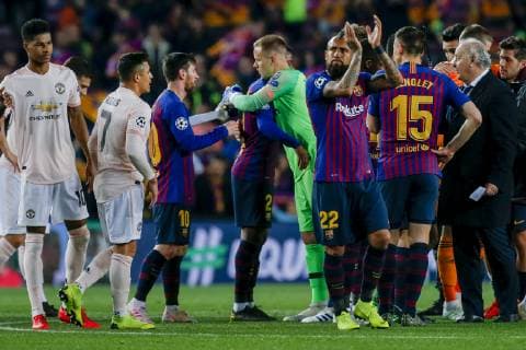 Futbol, Fc Barceona vs Manchester United ManU El jugador del Barcelona Arturo Vidal se despide en el estadio Camp Nou de Barcelona, Espana. 16 04 2019 Ferran Zueras Photosport Barcelona vs Manchester United Champions League 18 19 