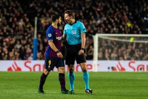 April 16, 2019 - Barcelona, Barcelona, Spain - Luis Suarez, 9 of FC Barcelona Barca and Felix Brych Referre reacts during the UEFA Champions League Quarter Final, 2nd leg match between FC Barcelona and Manchester United ManU at Camp Nou stadium, in Barcelona, Spain. April 16, 2019. FOOTBALL - CHAMPIONS LEAGUE - FC BARCELONA V MANCHESTER UNITED - ZUMAa181 20190416_zaa_a181_118 Copyright: xAFP7x