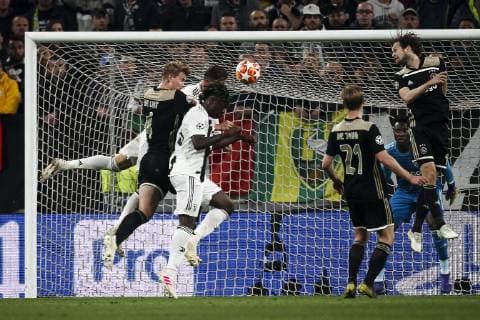 April 16, 2019 - Turin, Italy - Juventus forward Cristiano Ronaldo (7) heads the ball during the Uefa Champions League Quarter Final football match JUVENTUS - AJAX on 16 04 2019 at the Allianz Stadium in Turin, Italy. Juventus v Ajax - UEFA Champions League Quarter Final: Second Leg  - ZUMAn230 20190416_zaa_n230_447 Copyright: xMatteoxBottanellix