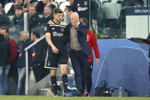 TORINO, Football,16-04-2019, Allianz Stadium . Champions League quarter finals second leg Juventus - Ajax. Ajax player Klaas Jan Huntelaar (L) and Ajax trainer coach Erik ten Hag (R) during the game Juventus - Ajax (1-2). Juventus - Ajax x3202366x