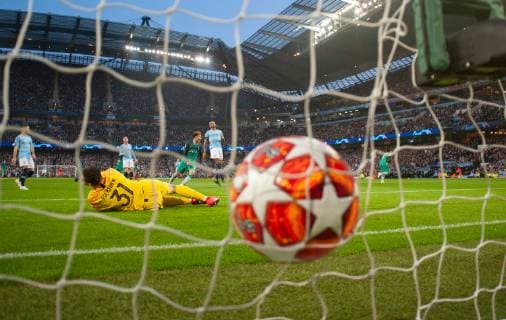 Manchester City v Tottenham Hotspur UEFA Champions League Son Heung-Min of Tottenham Hotspur scores his team s 2nd goal to make it 2-1 during the second leg of the UEFA Champions League quarter-final match at the Etihad Stadium, Manchester Content Not Available For UK Newspapers Copyright: xRussellxHartx FIL-13127-0021