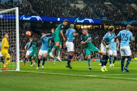 Manchester City v Tottenham Hotspur UEFA Champions League Fernando Llorente of Tottenham Hotspur (centre) heads his sides third goal during the second leg of the UEFA Champions League quarter-final match at the Etihad Stadium, Manchester Content Not Available For UK Newspapers Copyright: xMattxWilkinsonx FIL-13126-0053