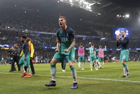 Toby Alderweireld of Tottenham celebrates the win during the UEFA Champions League match at the Etihad Stadium, Manchester. Picture date: 17th April 2019. Picture credit should read: Darren Staples Sportimage EDITORIAL USE ONLY. No use with unauthorised audio, video, data, fixture lists, club league logos or live services. Online in-match use limited to 120 images, no video emulation. No use in betting, games or single club league player publications. SPI-0043-0077