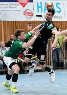 Germany Würzburg s Oliver Arena 20 04 2019 Handball 2 Bundesliga DJK Rimpar Wölfe HC Elbflorenz Dresden Bild v l Lukas Siegler DJK Rimpar Wölfe 20 und Roman Becvar HC Elbflorenz Dresden 33 Copyright: HMBxMedia xHeikoxBecker