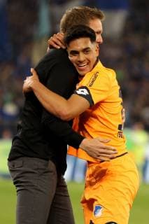 Nadiem Amiri TSG 1899 Hoffenheim is happy with head coach Julian Nagelsmann TSG 1899 Hoffenheim about his goal to 1 4 at the BL game season 2018 19 FC Schalke 04 TSG 1899 Hoffenheim Copyright Thomas Pakusch Copyright: Thomas Pakusch
