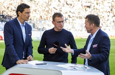 Head coach Ralf Rangnick RBL mi in interview with Sky Reporter Sebastian Hellmann li and Sky Expert Lothar Matthaeus Fussball Bundesliga 2018 2019 Stadion Borussia Park Borussia Moenchengladbach vs RB Leipzig 1 2 Sport Fussball Bundesliga 2018 2019 Borussia Moenchengladbach vs RB Leipzig 1 2 Stadion Borussia Park Head coach Ralf Rangnick RBL mi in interview with Sky Reporter Sebastian Hellmann li and Sky Expert Lothar Matthaeus DFL REGULATIONS PROHIBIT ANY USE OF PHOTOGRAPHS AS IMAGE SEQUENCES AND OR QUASI VIDEO sports football Bundesliga 2018 2019 Borussia Moenchengladbach vs RB Leipzig 1 2 Stadium Borussia Park head coach Ralf Rangnick RBL mi interviewed by Sky reporter Sebastian Hellmann le and Sky expert Lothar Matthaeus DFL REGULATIONS PROHIBIT ANY USE OF PHOTOGRAPHS AS IMAGE SEQUENCES AND OR QUASI VIDEO