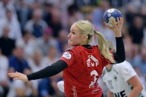 Annika Ingenpass HSG Bad Wildungen Vipers at litter GER HSG Bad Wildungen Vipers VfL Oldenburg Handball 1 Bundesliga Women 20 04 2019 GER HSG Bad Wildungen Vipers VfL Oldenburg Handball 1 Liga Women 20 04 2019 Bad Wildungen Copyright: xEIBNER RolandxSippelx EP_RSL