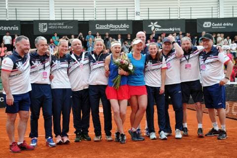 April 21, 2019 - Prostejov, Czech Republic - Lucie Safarova with team of Czech Republic during officially end her career in the Fed Cup play-off round between Czech Republic and Canada in Prostejov in the Czech Republic. Tennis 2019: Fed Cup playoffs Czech Republic vs Canada - ZUMAr156 20190421_zap_r156_023 Copyright: xSlavekxRutax