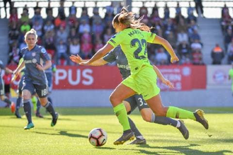 Football UEFA Womens Champions League 21 04 2019 FC Bayern Muenchen FC Barcelona Football UEFA Womens Champions League 21 04 2019 FC Bayern Muenchen FC Barcelona in Muenchen FCB Campus Bayern Deutschland Sara Daebritz 33 FC Bayern Frauen Lieke Martens 22 FC Barcelona Frauen DFL REGULATIONS PROHIBIT ANY USE OF PHOTOGRAPHS AS IMAGE SEQUENCES AND OR QUASI VIDEO
