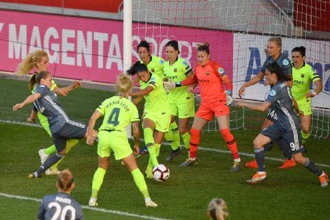 Goal chance Sydney LOHMANN FCB no getting through in front of the goal of FC Barcelona action penalty area scene FC Bayern Munich FC Barcelona 0 1 Womens Football Champions League semi-final on 21 04 2019 FC BAYERN CAMPUS DFL REGULATIONS PROHIBIT ANY USE OF PHOTOGRAPHS AS IMAGE SEQUENCES AND OR QUASI VIDEO