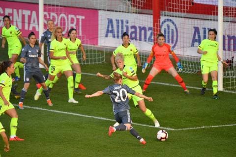 Goal Chance Leonie MAIER FCB Action Penalty Area Scene FC Bayern Munich FC Barcelona 0 1 Football Champions League of Women Semifinals on 21 04 2019 FC BAYERN CAMPUS DFL REGULATIONS PROHIBIT ANY USE OF PHOTOGRAPHS AS IMAGE SEQUENCES AND OR QUASI VIDEO