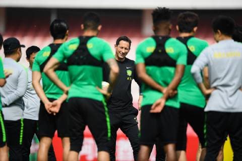 Players of China s Beijing Sinobo Guoan take part in a training session before the group G match against Thailand s Buriram United during the 2019 AFC Champions League in Beijing, China, 23 April 2019. Beijing Sinobo Guoan gears up for 2019 AFC group G match  20190423_404870