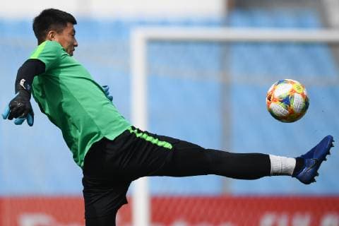 Players of China s Beijing Sinobo Guoan take part in a training session before the group G match against Thailand s Buriram United during the 2019 AFC Champions League in Beijing, China, 23 April 2019. Beijing Sinobo Guoan gears up for 2019 AFC group G match 20190423_303852
