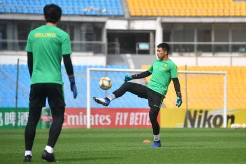 Players of China s Beijing Sinobo Guoan take part in a training session before the group G match against Thailand s Buriram United during the 2019 AFC Champions League in Beijing, China, 23 April 2019. Beijing Sinobo Guoan gears up for 2019 AFC group G match 20190423_803805