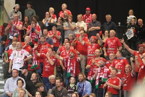 SG Flensburg Handewitt vs. Telekom Veszprem HC Handball EHF Champions League Quarter-finals 24 04 19 Fans of Telekom Veszprem HC xmmkx
