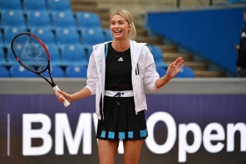 Model LENA GERCKE on the tennis court Press date Promidoppel Lena Gercke Alexander Zverev Tennis BMW Open 2019 26 04 2019 in Munich