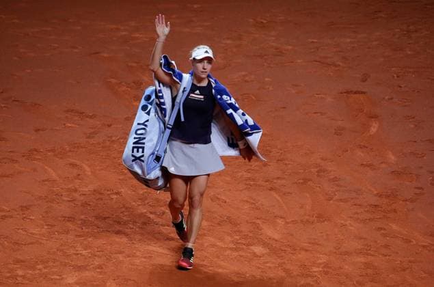 BAU 26 04 2019 Stuttgart Tennis Porsche Tennis Grand Prix Angelique Kerber GER says goodbye to their fans after the defeat
