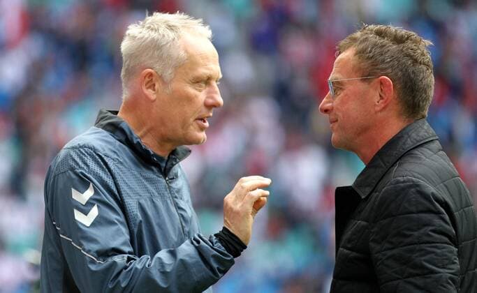 GER 1 FBL grass ball sports Leipzig vs. SC Freiburg 27 04 2019 Leipzig Red Bull Arena GER 1 FBL season 2018 2019 31 matchday grass ball sports Leipzig vs. SC Freiburg in picture coach Ralf Rangnick re Leipzig and coach Christian Streich Freiburg in conversation DFL regulations prohibit any use of photographs as image sequences and or quasi video