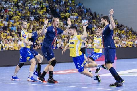 27.04.2019 KIELCE UL. BOCZNA ( POLAND ) PILKA RECZNA MEZCZYZN ( HANDBALL MEN S ) LIGA MISTRZOW - FAZA PUCHAROWA 1 4 FINALU ( MEN S VELUX EHF CHAMPIONS LEAGUE 1 4 FINAL ) MECZ PGE VIVE KIELCE - PARIS SAINT - GERMAIN ( PSG ) ( GAME ) NZ ALEX DUJSHEBAEV FOTO MARCIN PIRGA CYFRASPORT NEWSPIX.PL --- Newspix.pl  20190427CSMP0031
