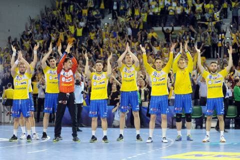 2019.04.27 Kielce Pilka reczna EHF Liga Mistrzow Sezon 2018 2019 PGE VIVE Kielce - PSG Handball N z Radosc Vive po meczu Foto Norbert Barczyk PressFocus 2019.04.27 Kielce Handball EHF Men s Champions League PGE VIVE Kielce - Paris Saint Germain Handball Radosc Vive po meczu Credit: Norbert Barczyk PressFocus NEWSPIX.PL --- Newspix.pl  20190427NB0151