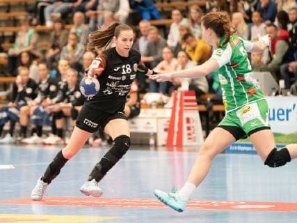 18 Iveta Luzumova Thuringian HC against 2 Anja Brugger Fresh On Women Fresh On Göppingen vs. Thuringian HC Handball Women 1 Bundesliga 27 04 2019 Fresh On Göppingen vs. Thuringian HC Handball Women 1 Bundesliga 27 04 2019 Göppingen Copyright: xEIBNER Michael_Schmidtx EP_MST
