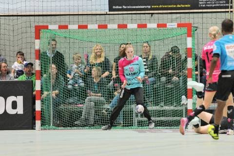 Madita Kohorst TusSies Metzingen 15 in goal TusSies Metzingen Handball HBF Ligaspiel 27 04 2019 photo TBaur Eibner TusSies Metzingen vs HSG Bensheim Auerbach Metzingen Copyright: xEIBNER TobiasxBaurx EP_TBR