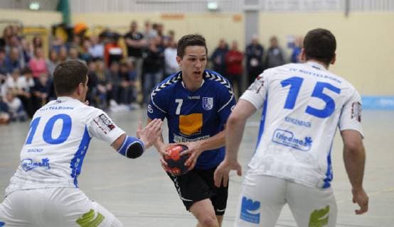 Germany Kelkheim Münster 27 04 2019 Handball Hessen Oberliga Herren Saison 2018 2019 TSG Münster blau TV Büttelborn ws v l Michael Wagner TV Büttelborn Jonas Höllebrand Münster Maximilian Kehlenbach TV Büttelborn Sport TSG Münster TV Büttelborn