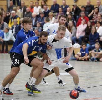 Germany Kelkheim Münster 27 04 2019 Handball Hessen Oberliga Men Season 2018 2019 TSG Münster blue TV Büttelborn ws v l Linus Marxer Münster Julian Schuster Münster Philip Wesp TV Büttelborn Sport TSG Münster TV Büttelborn
