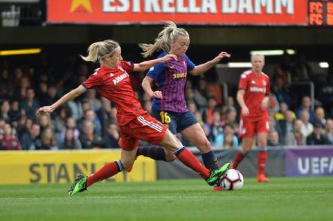 Kathrin Hendrich FC Bayern Munich vs. Duggan Toni FC Barcelona Barcelona Spain 28 04 2019 Soccer Womens Soccer FC Barcelona FC Bayern Munich xklx