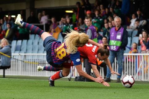 Gina Lewandowski FC Bayern Muenchen against Hamraoui Kheira FC Barcelona Barcelona Spain 28 04 2019 Soccer Womens Soccer FC Barcelona FC Bayern München xklx