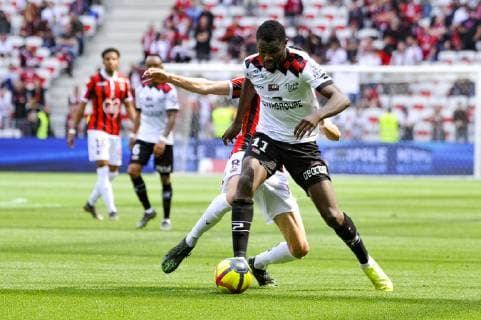 Pierre Lees Melou (OGC Nice) - Marcus Thuram (EA Guingamp) FOOTBALL : OGC Nice vs EA Guingamp - Ligue 1 conforama - Nice - 28 04 2019 NorbertScanella Panoramic 