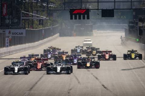 Motorsports: FIA Formula One World Championship WM Weltmeisterschaft 2019, Grand Prix of Azerbaijan, Start, 44 Lewis Hamilton (GBR, Mercedes AMG Petronas Motorsport), 77 Valtteri Bottas (FIN, Mercedes AMG Petronas Motorsport), 5 Sebastian Vettel (GER, Scuderia Ferrari Mission Winnow), Baku Azerbaijan