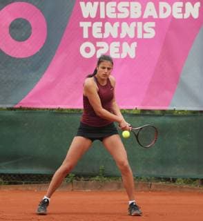 Tennis WTO WIESBADEN TENNIS OPEN 29 04 2019 Julie Gervais FRA wins against Mina Hodzic Foto GER and qualifies for the main field Frank Heinen rscp photo net