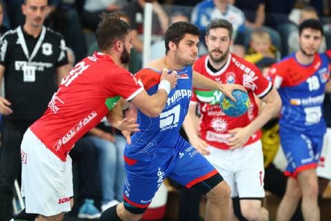 Diogo Oliveira Balingen in duel with Bjoern Zintel Huettenberg TV Huettenberg vs. HBW Balingen Weilstetten Handball 2 Bundesliga 28 04 2019 TV Huettenberg vs. HBW Balingen Weilstetten Handball 2 Bundesliga 28 04 2019 Huettenberg Copyright: xEIBNER RenexWeissx EP_RWS