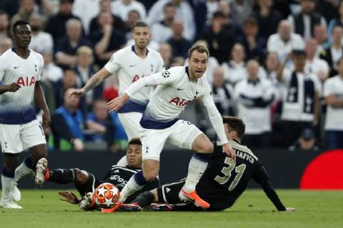 (l-r) Victor Wanyama of Tottenham Hotspur FC, Christian Eriksen of Tottenham Hotspur FC, Nico Tagliafico of Ajax, Toby Alderweireld of Tottenham Hotspur FC during the UEFA Champions League semi final match between Tottenham Hotspur FC and Ajax Amsterdam at the Tottenham Hotspur stadium on April 30, 2019 in London, United Kingdom UEFA Champions League 2018 2019 xVIxVIxImagesx xMauricexvanxSteenxIVx 14335224