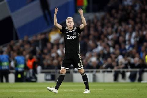 Donny van de Beek of Ajax during the UEFA Champions League semi final match between Tottenham Hotspur FC and Ajax Amsterdam at the Tottenham Hotspur stadium on April 30, 2019 in London, United Kingdom UEFA Champions League 2018 2019 xVIxVIxImagesx xMauricexvanxSteenxIVx 14335308
