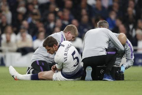 LONDON Football, 30-04-2019, season 2018 2019 , Tottenham Stadium . Semi final Champions League first leg. Tottenham Hotspur player Jan Vertonghen injured on the pitch during the game Tottenham Hotspur - Ajax Tottenham Hotspur - Ajax  x3292298x