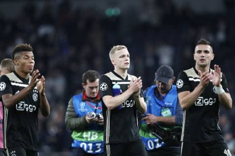 LONDON Football, 30-04-2019, season 2018 2019 , Tottenham Stadium . Semi final Champions League first leg. Ajax player David Neres, Ajax player Donny van de Beek and Ajax player Dusan Tadic during the game Tottenham Hotspur - Ajax Tottenham Hotspur - Ajax x3292673x