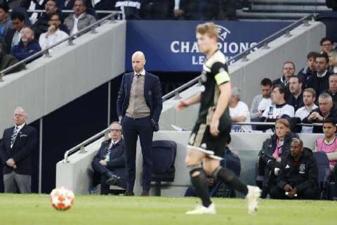 LONDON Football, 30-04-2019, season 2018 2019 , Tottenham Stadium . Semi final Champions League first leg. trainer coach Erik ten Hag , Frenkie de Jong during the game Tottenham Hotspur - Ajax Tottenham Hotspur - Ajax x3294606x