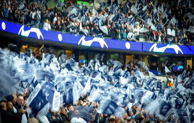 Spurs supporters wave flags pre match during the UEFA Champions League semi-final 1st leg match between Tottenham Hotspur and Ajax at Tottenham Hotspur Stadium, High Road, London, England on 30 April 2019. Copyright: xAndyxRowlandx PMI-2795