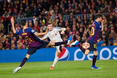 Liverpool s Steve Millner (C) vies for the ball with FC Barecelona s Sergio Busquets (L) and Sergi Roberto during the UEFA Champions League first leg semifinal match between FC Barcelona Barca and Liverpool in Barcelona, Catalonia, Spain, 01 May 2019. Barcelona - Liverpool !ACHTUNG: NUR REDAKTIONELLE NUTZUNG!  Copyright: xAlejandroxGarcíax GRAF1686 20190501-636923468422657691