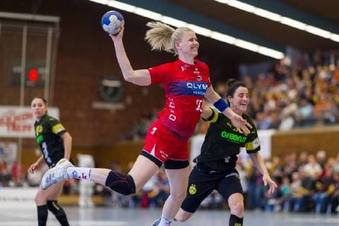 Bietigheim Germany 04 May 2019 HBF 18 19 SG BBM Bietigheim vs Borussia Dortmund Kim Naidzinavicius Bietigheim Mira Emberovics Dortmund Bietigheim Bissingen Viadukthalle Baden Württemberg Germany