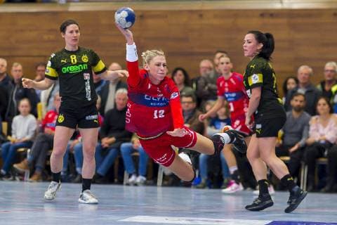 Bietigheim Germany 04 May 2019 HBF 18 19 SG BBM Bietigheim vs Borussia Dortmund Anne Mueller Dortmund Luisa Schulze Bietigheim Bietigheim Bissingen Viadukthalle Baden Württemberg Germany