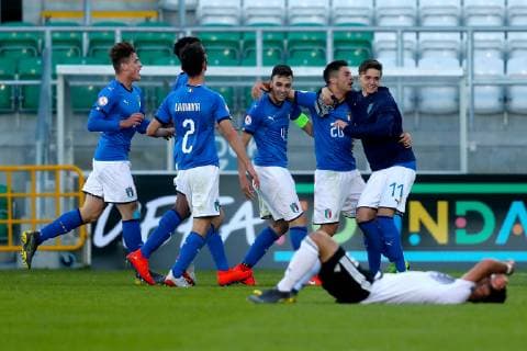 UEFA European Under-17 Championship Group D, Tallaght Stadium, Dublin 4 5 2019 Germany U17 U 17 vs Italy U17 Italy celebrate at the full time whistle Italy celebrate at the full time whistle 4 5 2019  Copyright: x©INPHO OisinxKeniryx inpho_01545001
