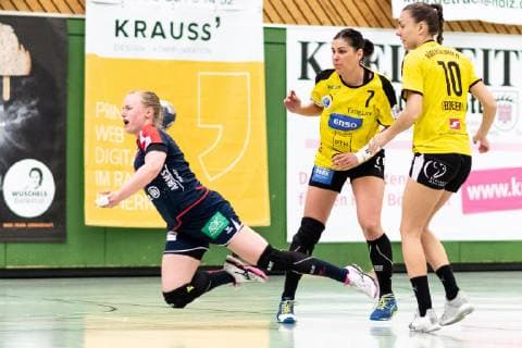 Aylin Bok SG H2Ku Herrenberg Kuties 08 Kamila Szczecina HC Roedertal 07 Thilde Boesen HC Roedertal 10 SG H2Ku Herrenberg Kuties vs. HC Roedertal Handball 2 Bundesliga Women HBF Season 18 19 04 05 2019 SG H2Ku Herrenberg Kuties vs. HC Roedertal Handball 2 Bundesliga Women HBF Season 18 19 04 05 2019 Men HBF Season 18 19 04 05 2019 Women HBF Season 18 19 04 05 2019 Women Copyright: xEIBNER WolfgangxFrankx EP_WFK