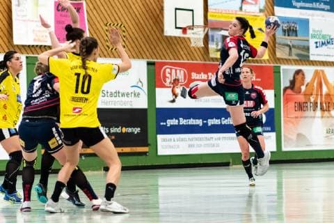 Lea Neubrander SG H2Ku Herrenberg Kuties 18 h SG H2Ku Herrenberg Kuties vs. HC Roedertal Handball 2 Bundesliga Women HBF Season 18 19 04 05 2019 SG H2Ku Herrenberg Kuties vs. HC Roedertal Handball 2 Bundesliga Women HBF Season 18 19 04 05 2019 Herrenberg Kuties vs. HC Roedertal Handball 2 Bundesliga Women HBF Season 18 19 04 05 2019 Herrenberg Copyright: xEIBNER WolfgangxFrankx EP_WFK